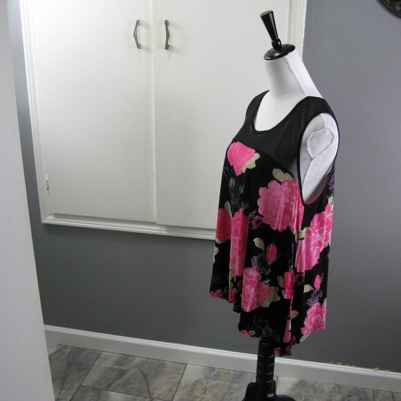 Inc Black/Pink Floral Sleeveless Blouse Size XL - Picture 2 of 3